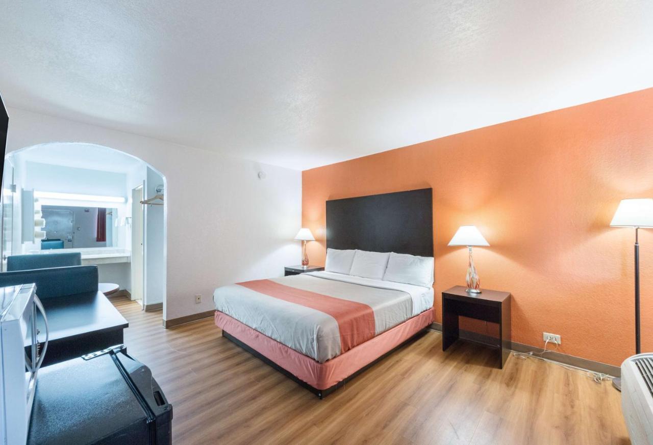 Motel 6 San Antonio Tx I10 West Esterno foto