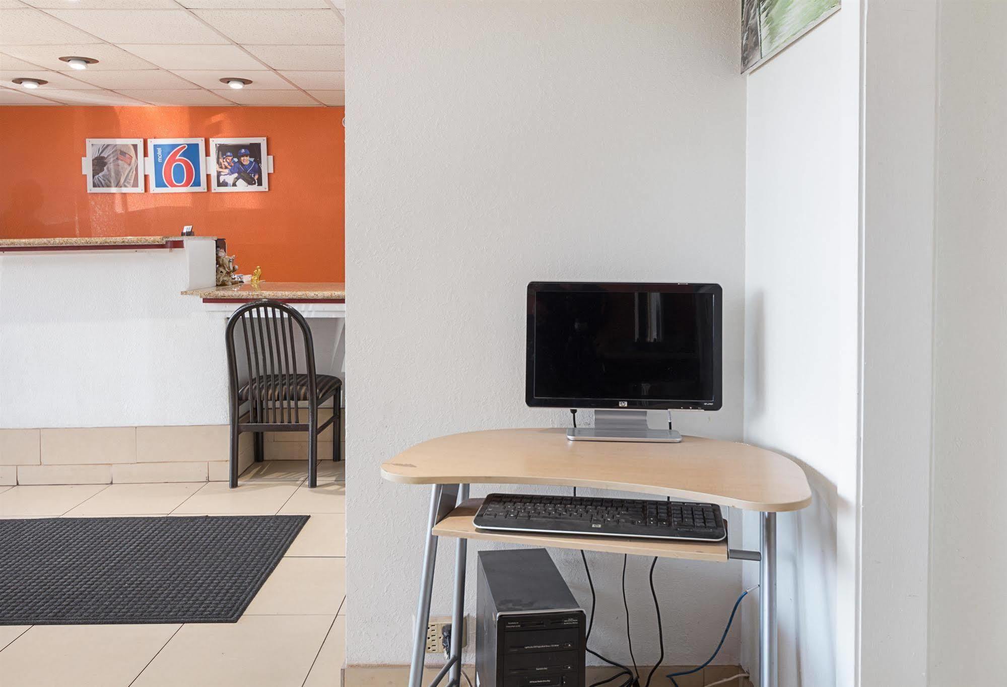 Motel 6 San Antonio Tx I10 West Esterno foto